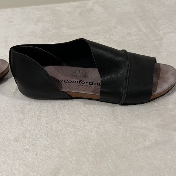 Women’s ComfortfuBe Lina handmade shoe - Picture 5 of 7